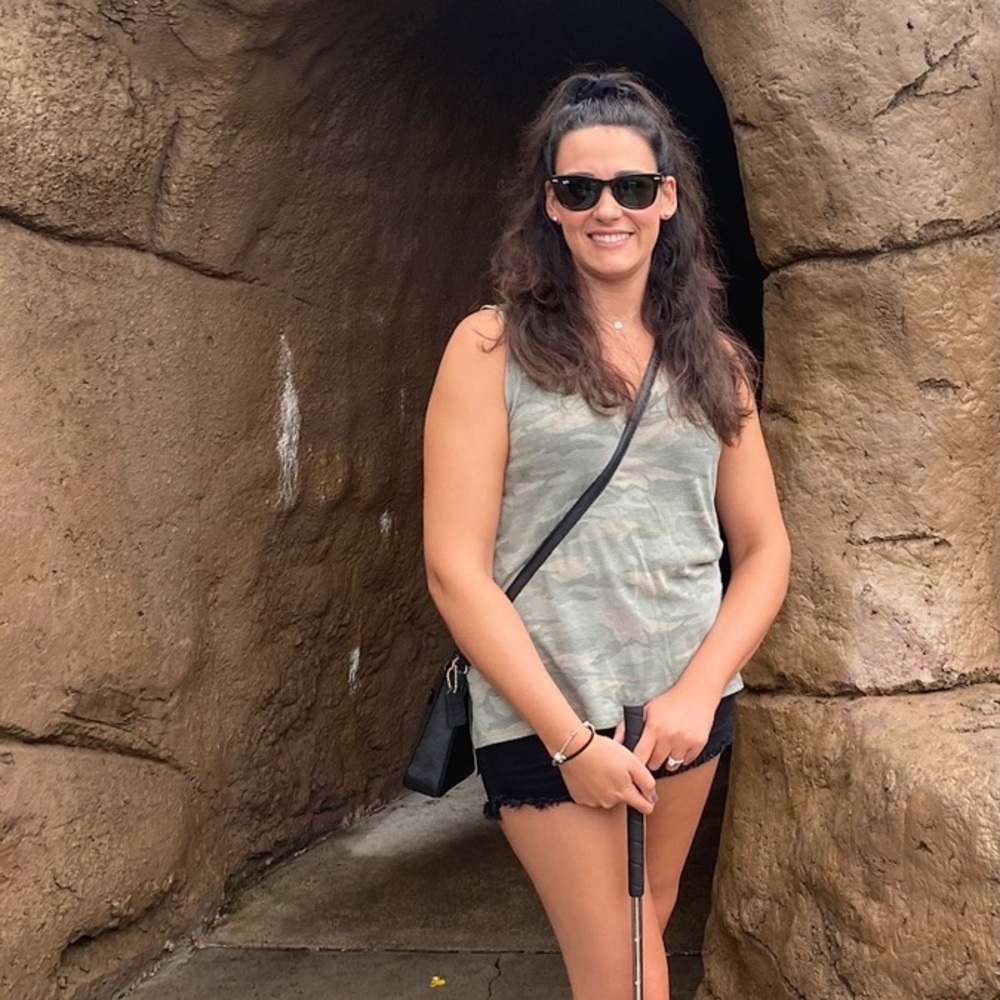 Meet your Posher, Alyssa